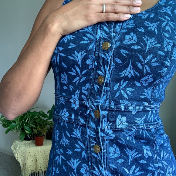 Denim floral bodycon dress - Picture 5 of 7